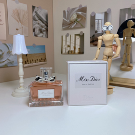 Dior kwitnąca kochanie EDP-3068  