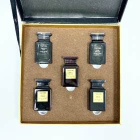 TOMFORD TF perfum 5-częściowy zestaw czarne pudełko prezentowe wersja-3189  
