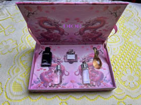 Dior Peach Blossom Dragon zestaw próbek perfum pięć-3468